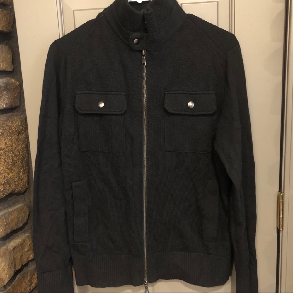 Banana Republic Men’s Black Sweater - Size Small
